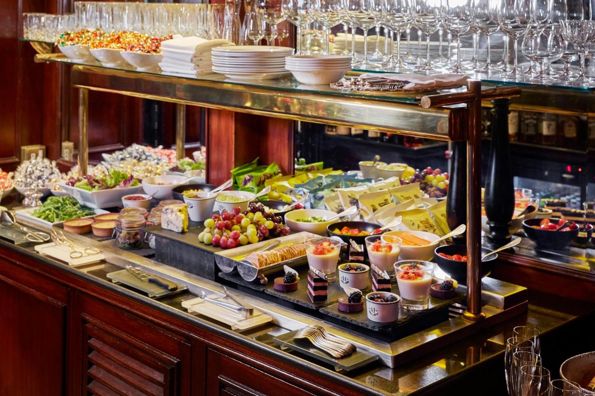 Готель 41 Лондон Екстер'єр фото A salad bar
